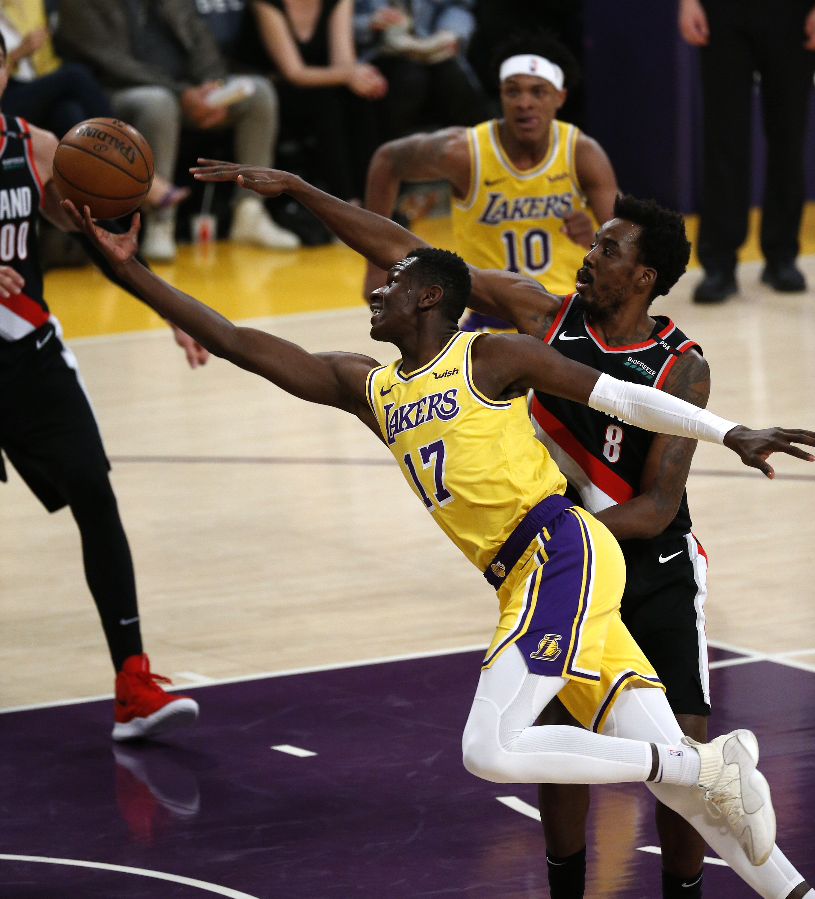 智慧对决！NBA比赛中的战术较量