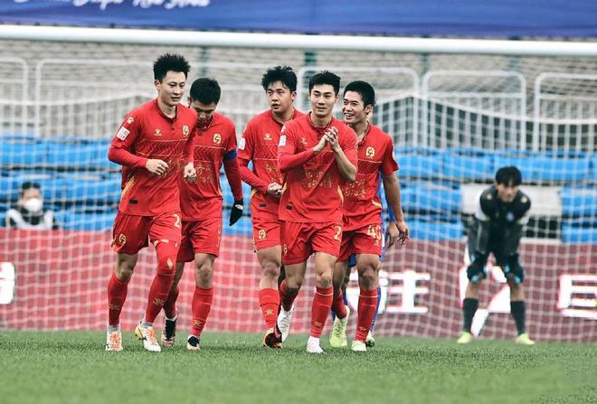 南方豪强实力碾压北方劲旅，引爆球迷热议的简单介绍