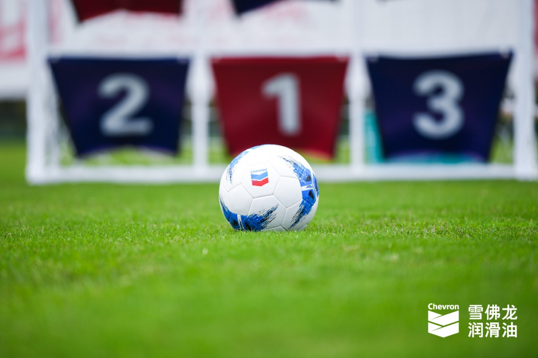 看球迷如何评论双方表现？敬请期待