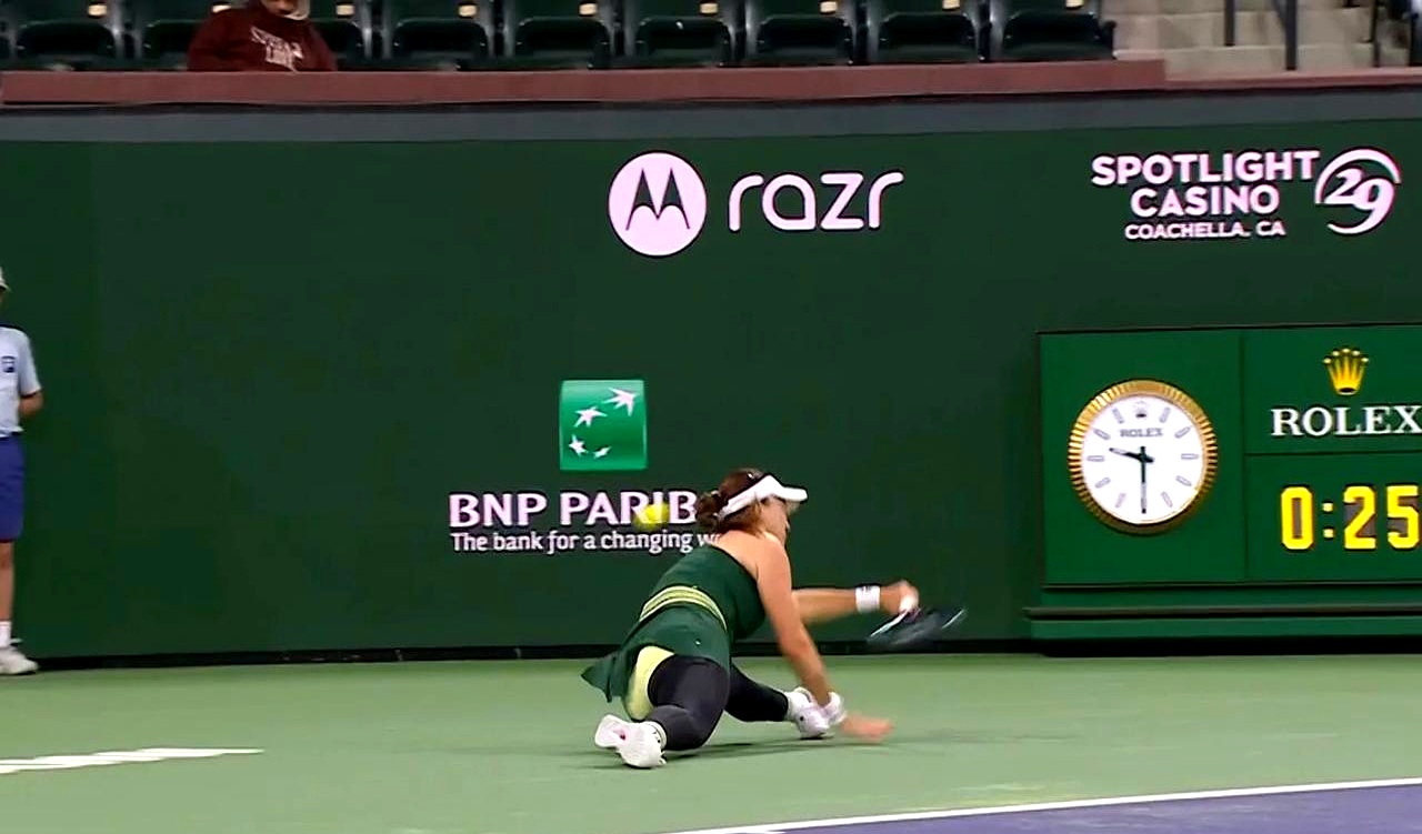 包含球员运动状态逐渐回暖，全力以赴拼搏的词条