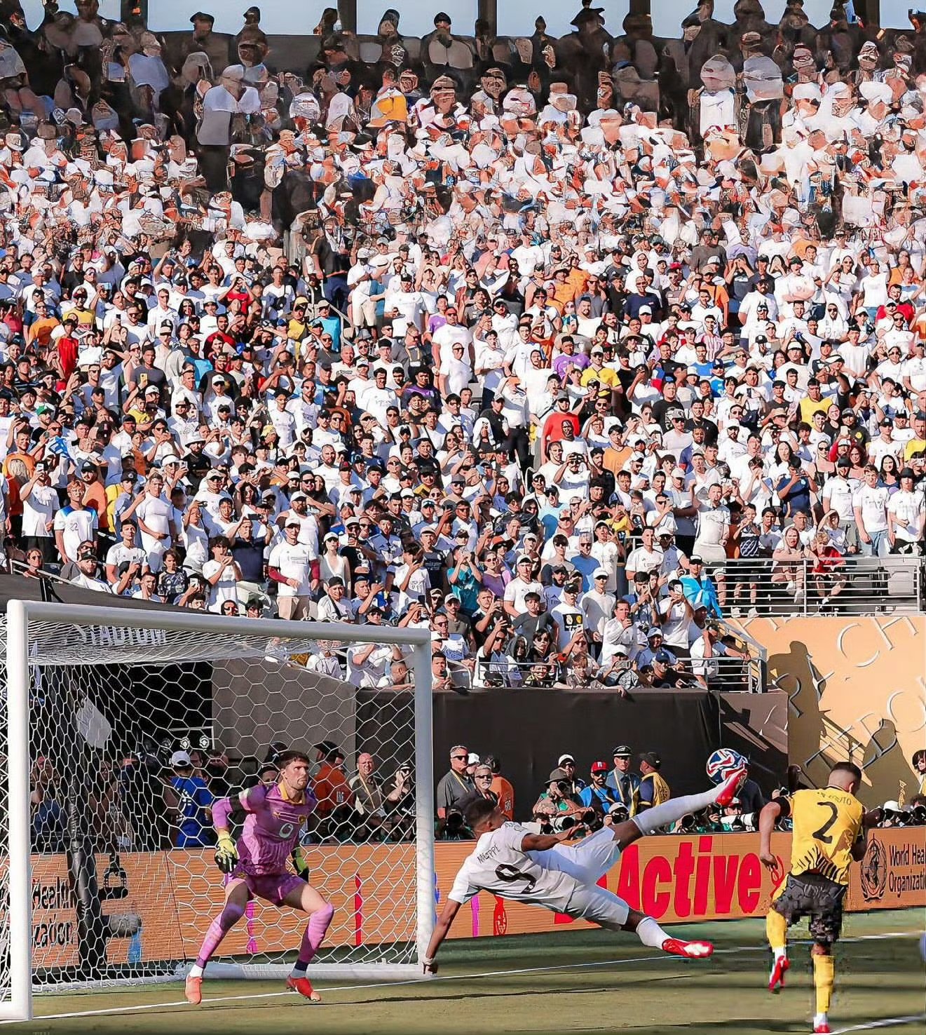 关于多特蒙德主场逆转赢得比赛,重返争冠行列的信息 关于多特蒙德主场逆转赢得比赛,重返争冠行列的信息