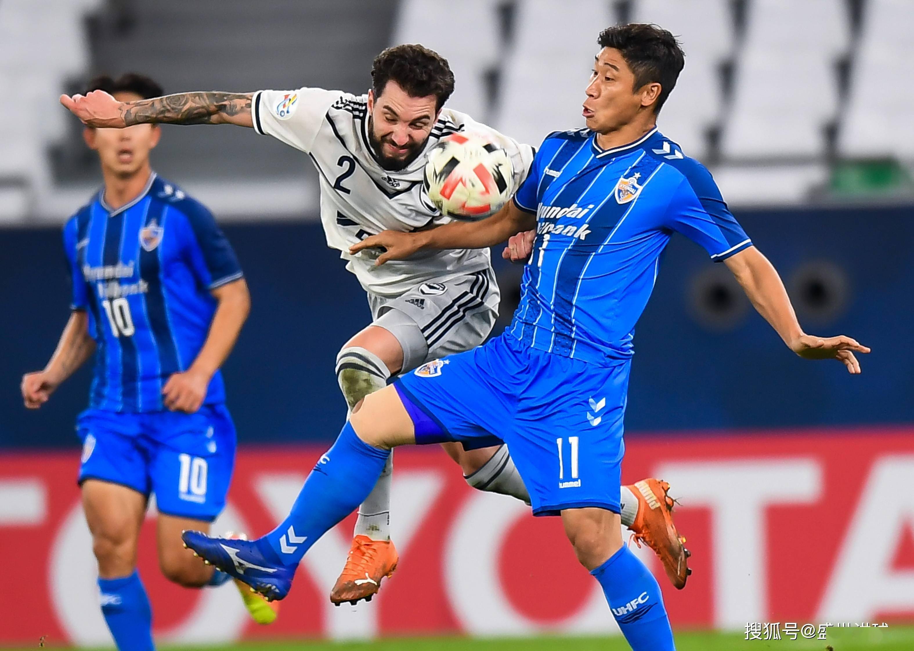 包含浦项制铁惊艳表现，小组赛出色积分的词条