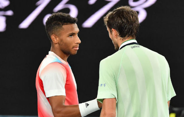 ATP总决赛碾压温网，蒂姆带队取胜