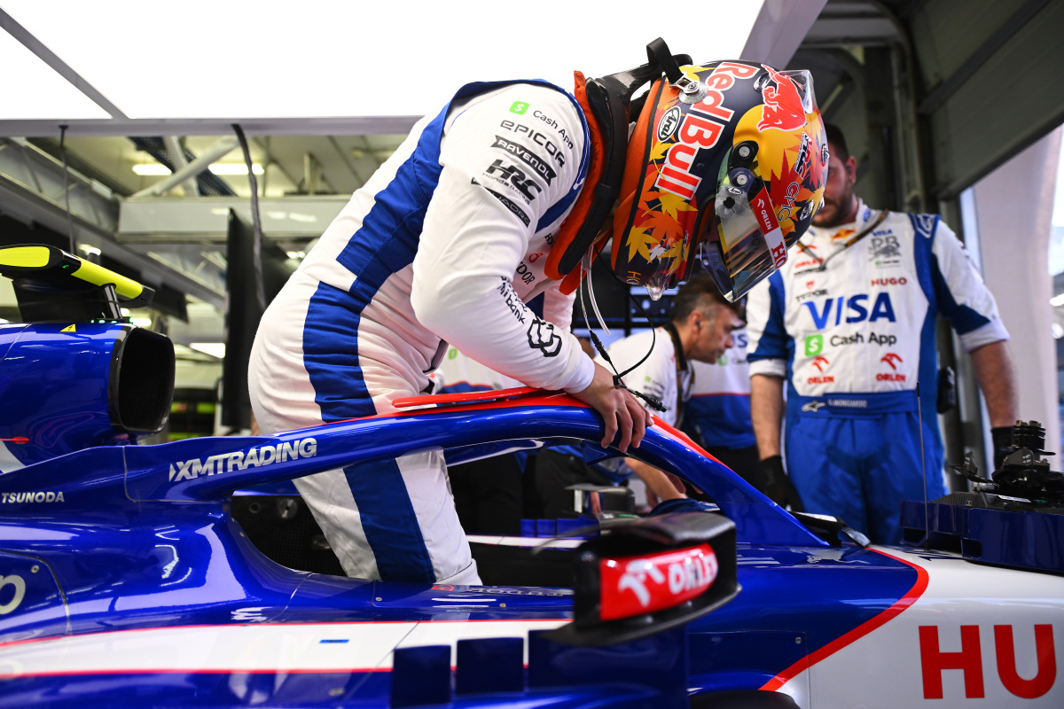 包含阿斯顿马丁绝杀红牛车队，周冠宇高光表现的词条