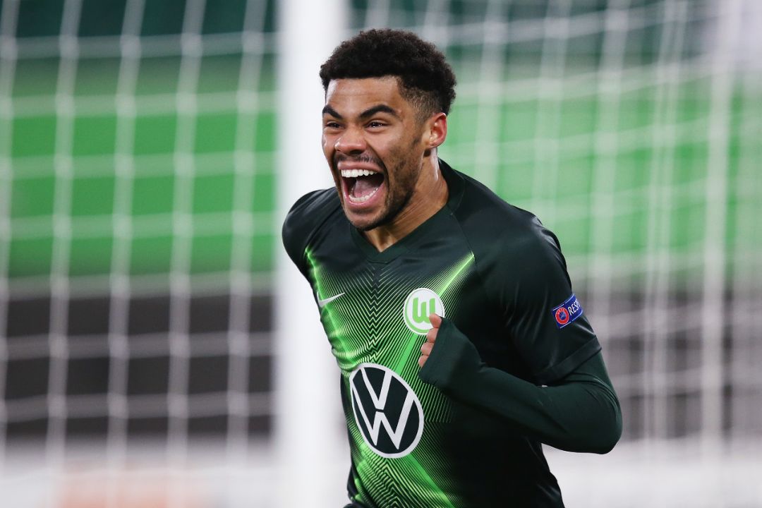 关于新comer崭露头角，助力球队取得胜利的信息