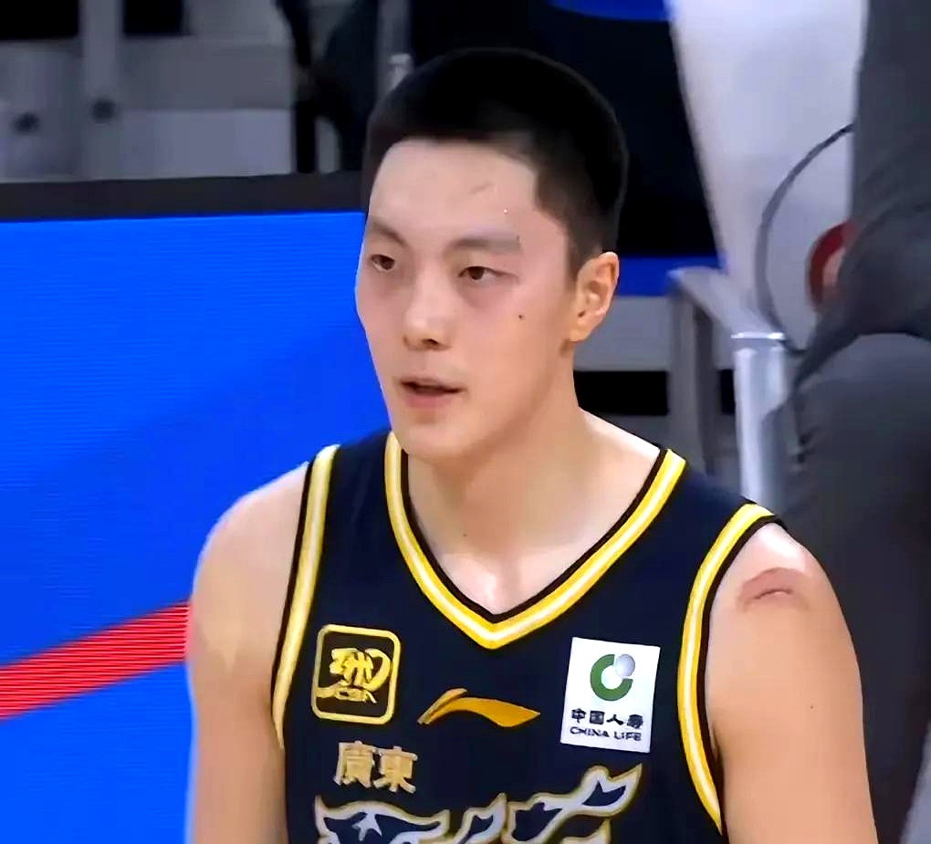 辽宁队主场不敌福建队，遗憾失利