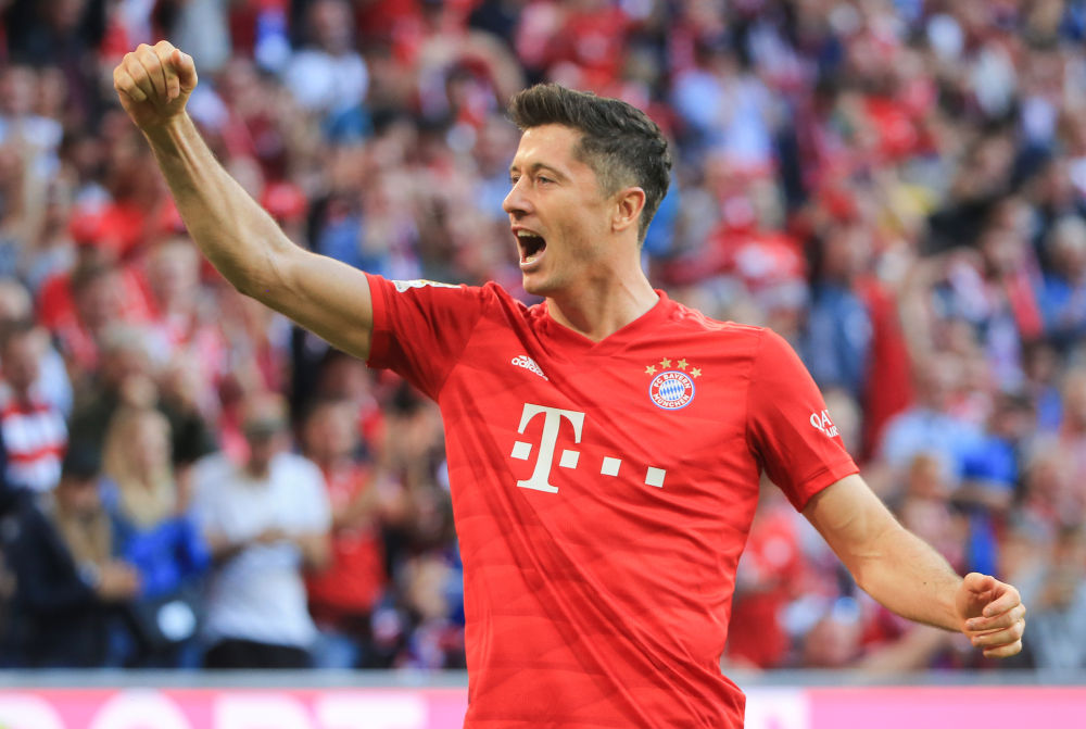 中国险胜AC米兰，莱万扛起全队的简单介绍