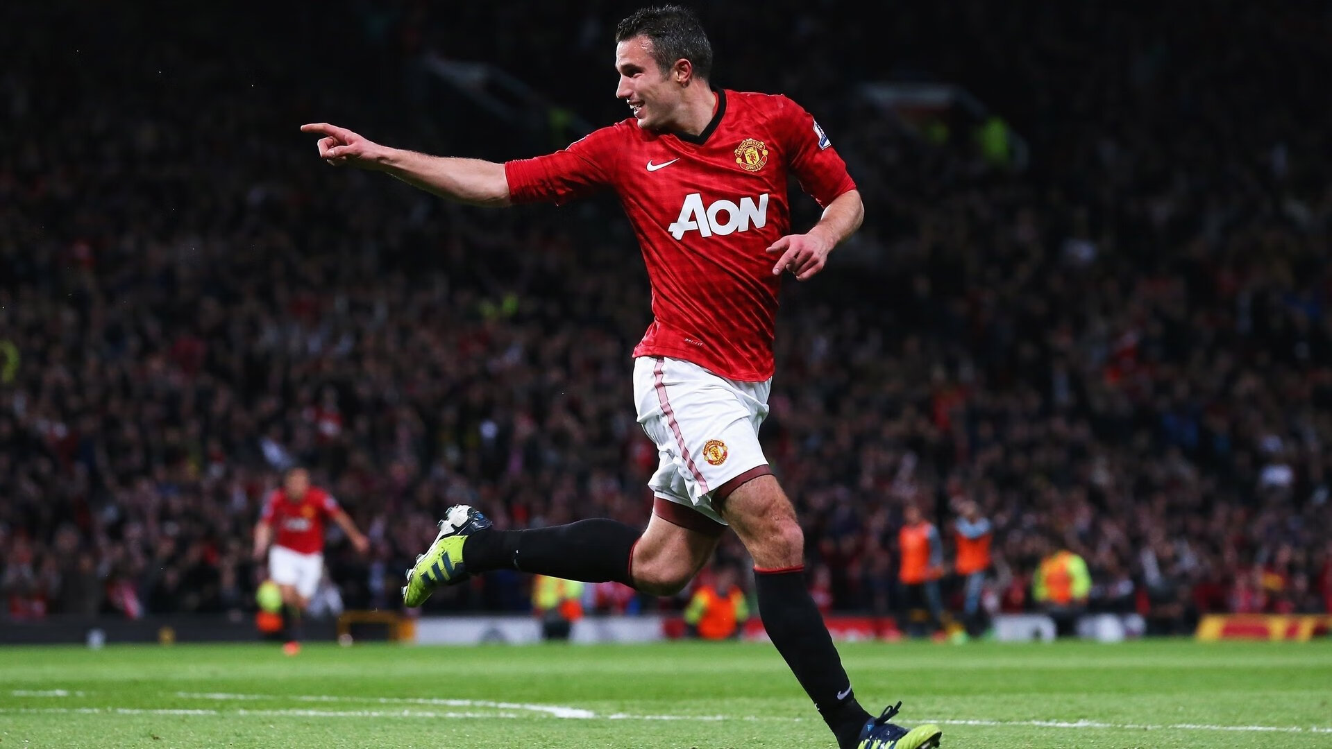 赛道烽火，威廉姆斯鏖战雷诺，汉密尔顿点燃赛场