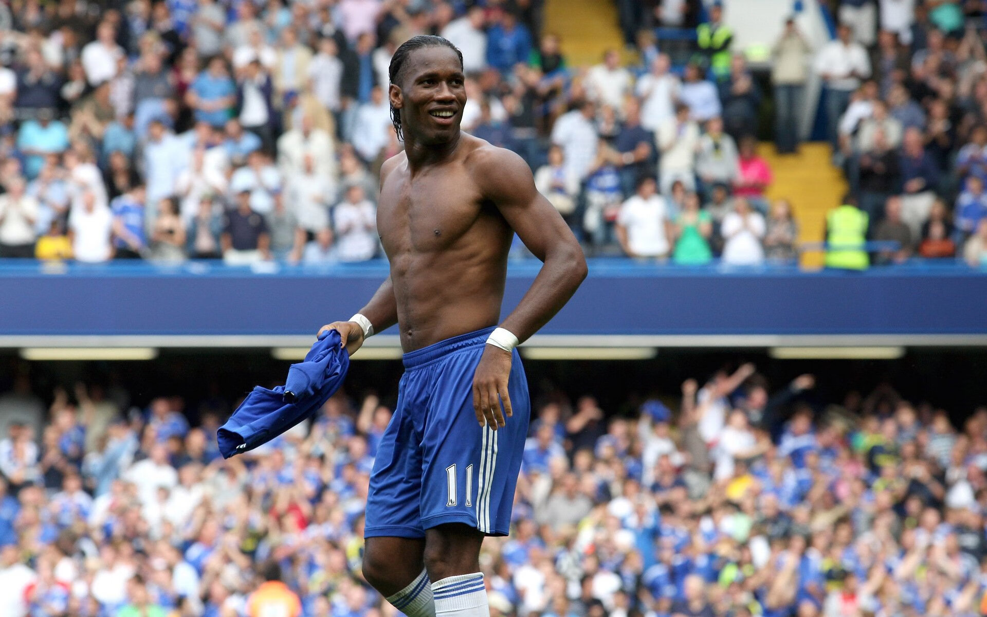 法比尼奥，逆境中的擎天柱，法国险胜多特蒙德的唯一答案